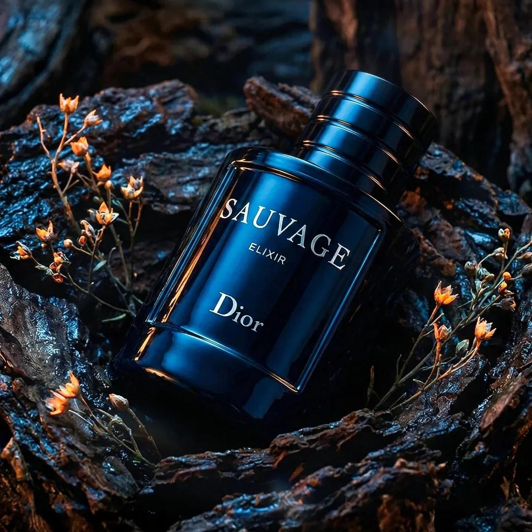 Cinematic ultra-high-end product photography of an offici... 变体图第3张 - 绘词工坊
