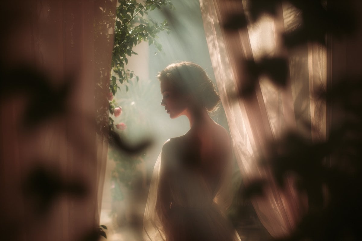 A soft-focus dream photograph of a [subject] in a [settin... 变体图第3张 - 绘词工坊