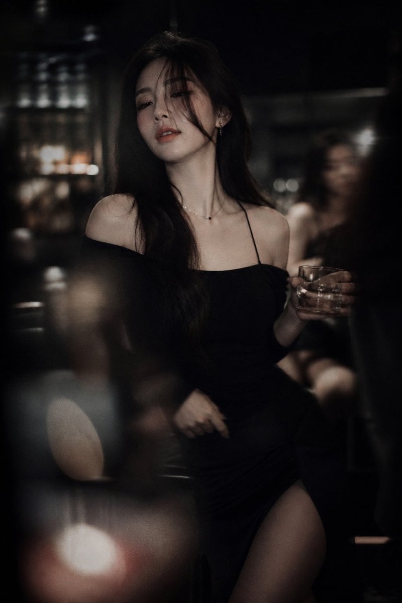 韩国女偶像低光电影肖像：夜生活氛围与时尚感性的诱惑之美